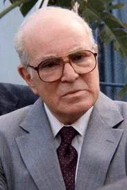 Stephen Elliott — General Padget